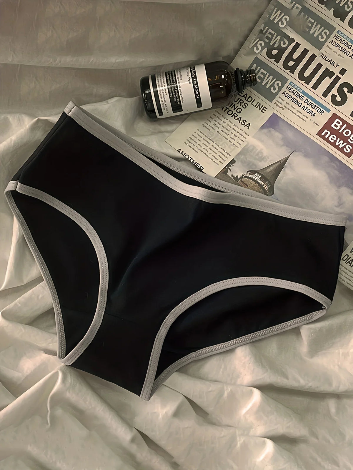 3pcs Sports Cool Style Instagram Minimalist Girls' Underwear Mid Waist Japanese Black and White Pure Cotton Women's Triangle Top
