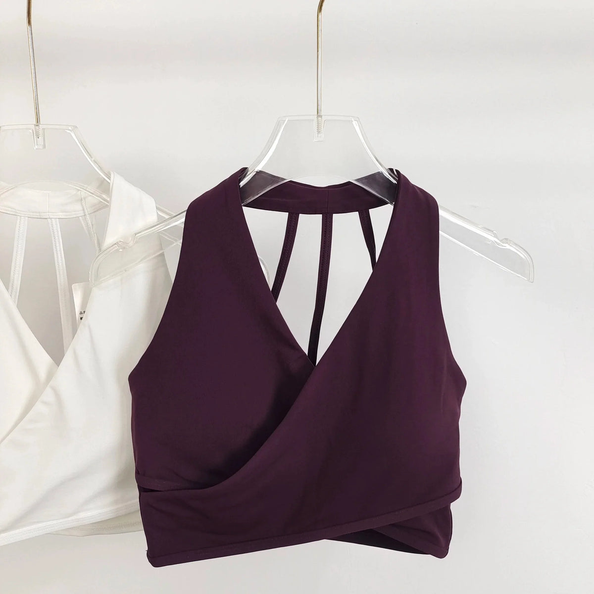 Women's Cross Back Sports Bra Shock Resistant Gathered Sexy Gym Running Bra Summer Yoga Vest Outdoor Comfortable Fitness Wear