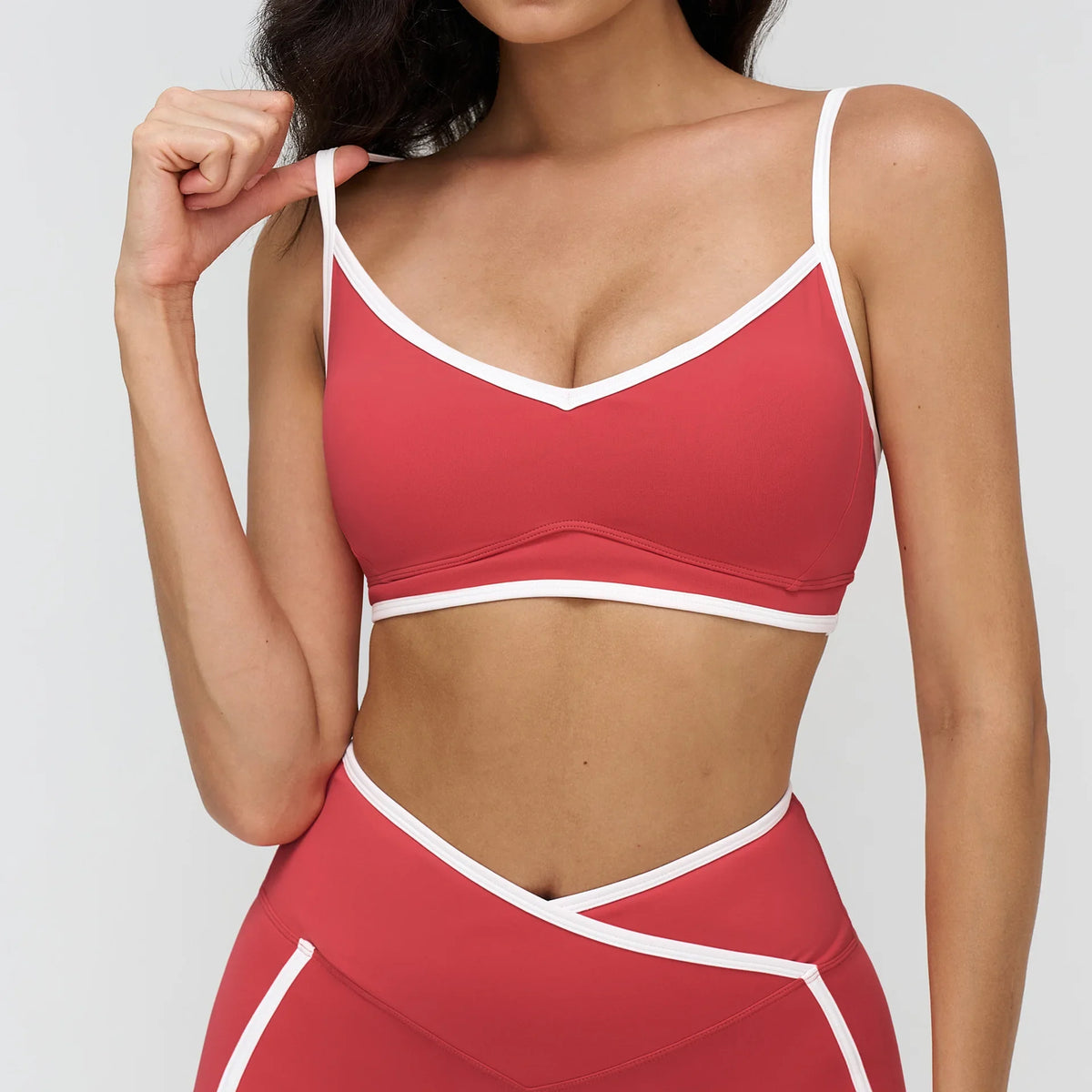 Women Bra Shockproof Gym Top Women Underwear Thin Strap Halter Sports Bras Scrunch Push-up Workout Yoga Tank Tops Women's Clothe