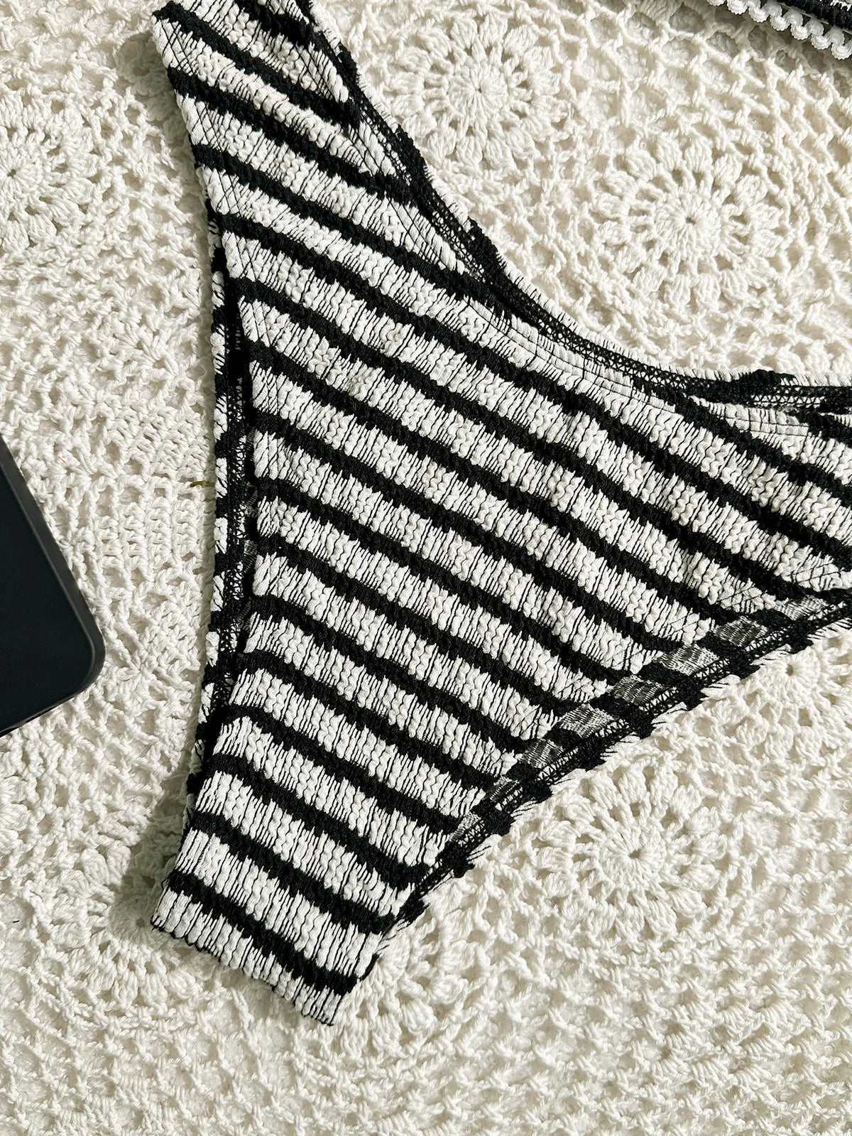 Sexy Black Striped Bikinis 2025 Women Halter Pleate Push Up Micro Swimsuit Brazilian Beach Bathing Suit Holiday Thong Swimwear