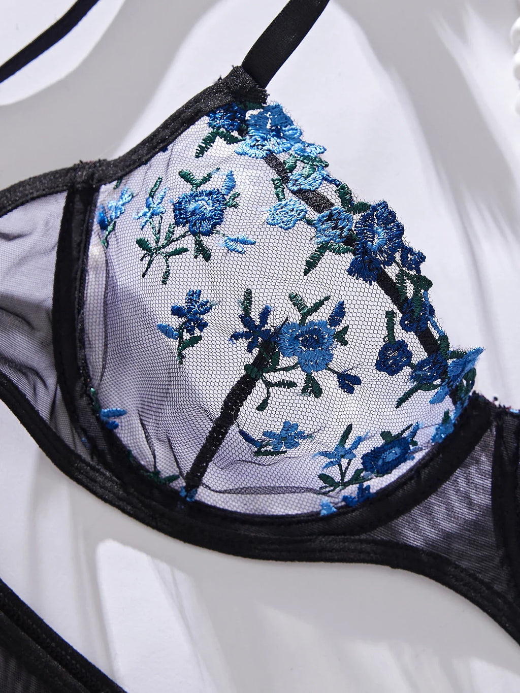 Embroidery Sexy Lingerie Set Hot Semi-Sheer Floral Bra And Panties Sets Fancy Lovely Underwear Set for Sleeping