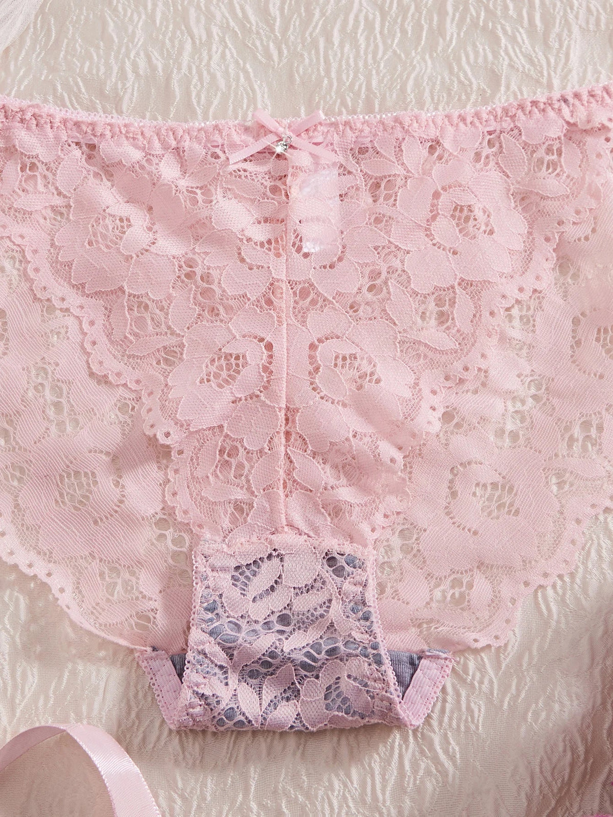 6-Piece Set Women's Bra and Panties Set Sexy Patterned Lace Patchwork No Lining Comfortable Fitting Women's Push-Up Bra Women's Underwear Set