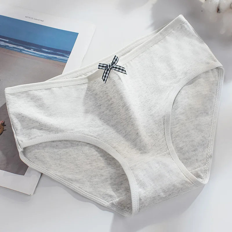 5Pcs Women Underwear Made Of Pure Cotton, Breathable Mid Waist, Pure Color, Thin Breathable Bow Underwear For Girls